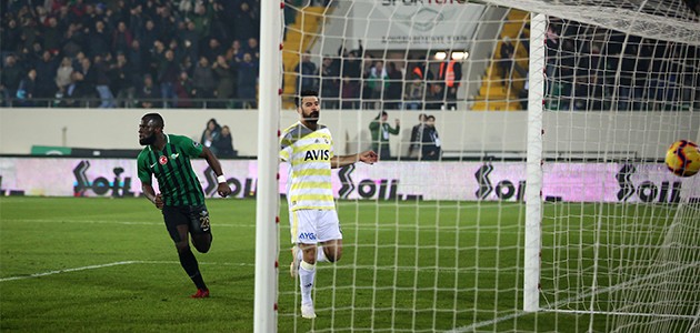 Küme düşme hattında yer alan Fenerbahçe hayal kırıklığı yaşattı
