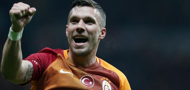 Podolski’den Galatasaray taraftarına mesaj