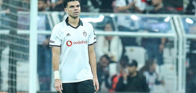 Beşiktaş’ta Pepe ile yollar ayrıldı