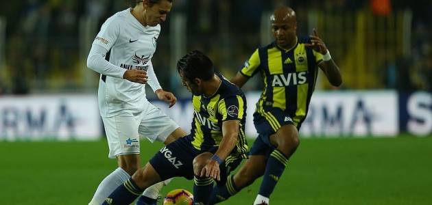 Fenerbahçe galibiyeti koruyamadı