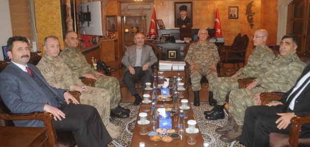 Kara Kuvvetleri Komutanı Orgeneral Dündar Mardin Valiliğini ziyaret etti