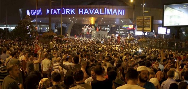 ’Darbeci albay Atatürk Havalimanı’nı kurtaran polisleri tehdit etmiş’