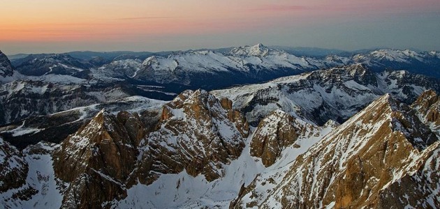 İtalyan Alpleri’ndeki uçak ve helikopter kazası: 7 ölü