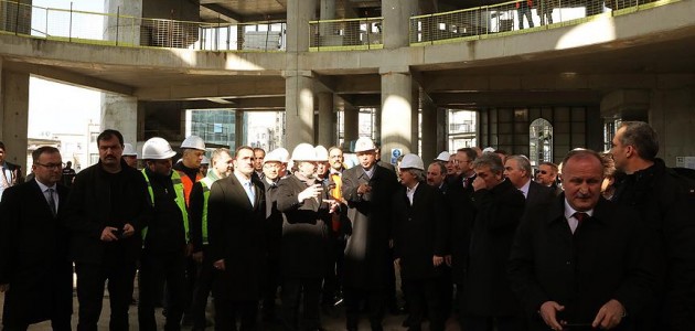 Erdoğan Taksim Camisi inşaatını gezdi