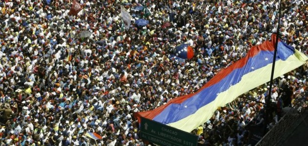 Rusya Venezuela’nın içişlerine müdahale etmemesi için ABD’yi uyardı