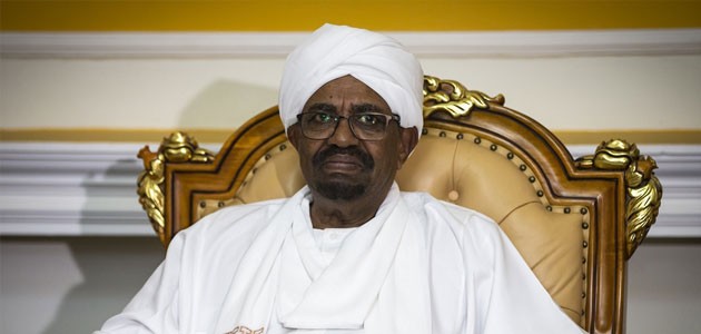Sudan’da hükümet feshedildi