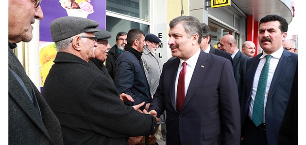 Sağlık Bakanı Fahrettin Koca Cihanbeyli’de esnafı ziyaret etti