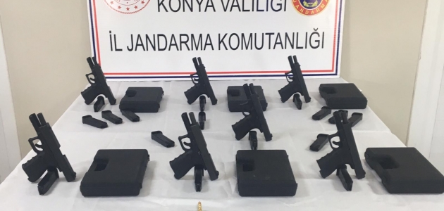 Konya’da kaçak silah operasyonu! 3 gözaltı