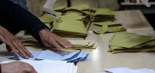 Maltepe’de oy sayım işlemleri devam ediyor