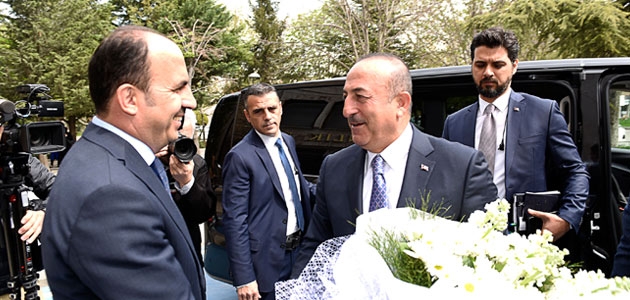 Bakan Çavuşoğlu’ndan Başkan Altay’a tebrik!