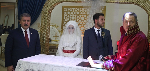 BBP Genel Başkanı Destici Konya’da nikah şahidi oldu