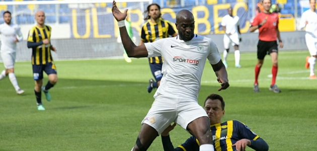 Atiker Konyaspor, Ankaragücü ile golsüz berabere kaldı