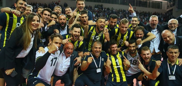 Voleybol Efeler Ligi’nde Fenerbahçe şampiyonu oldu