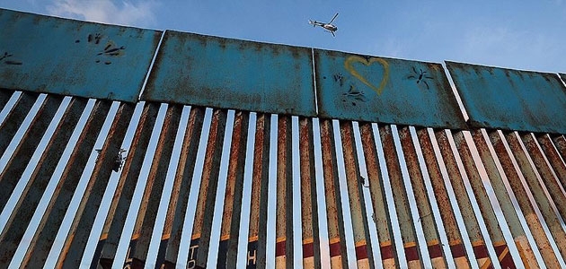 Pentagon Afganistan destek fonunu Meksika duvarı için kullanacak