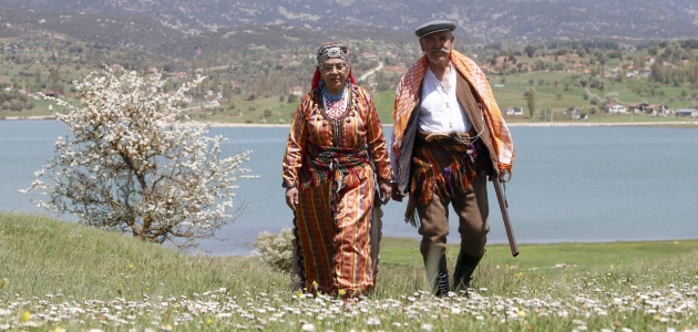 Yörük Yaba çiftinin kültürlerini yaşatma çabası