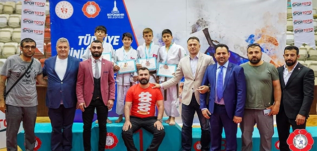 Büyükşehir Belediyespor judoda Türkiye şampiyonu