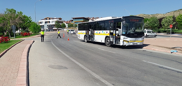 Konya’da otobüs ile otomobil çarpıştı: 1 ölü, 3 yaralı