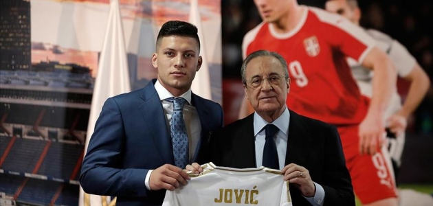 Real Madrid Jovic’i tanıttı