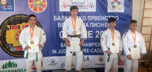 Genç judocular Balkan şampiyonu oldu