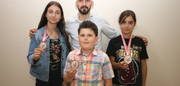Beyşehir’in şampiyon sporcuları ilçenin gururu oldu