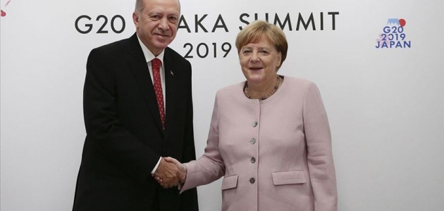 Cumhurbaşkanı Erdoğan Almanya Başbakanı Merkel’i kabul etti