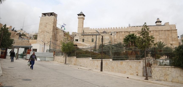 İsrail Harem-i İbrahim Camisinde 294 defa ezanı yasakladı