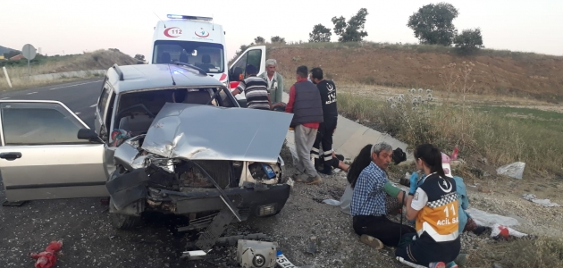 Manisa’da trafik kazası: 12 yaralı