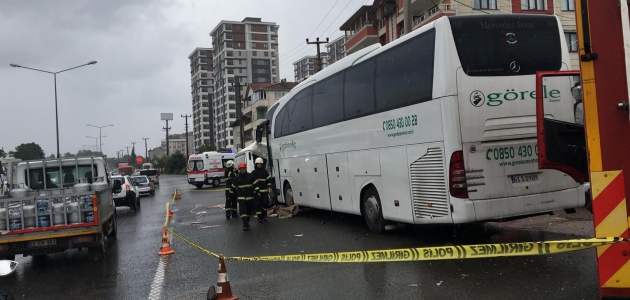 Ordu’da yolcu otobüsü minibüsle çarpıştı: 3 ölü, 11 yaralı