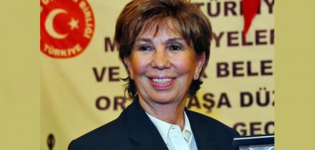 İlk kadın Çevre ve Turizm Bakanı Işılay Saygın vefat etti