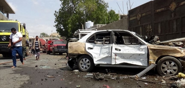 Aden’de askeri geçit töreninde çifte saldırı: 25 ölü