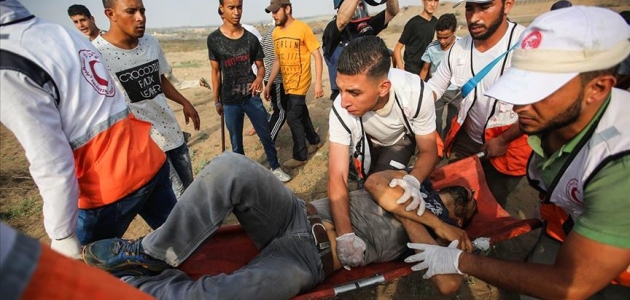 İsrail askerleri Gazze sınırında 11 Filistinliyi yaraladı