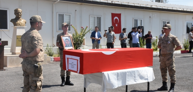 Mardin’de şehit asker için tören