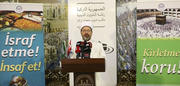 Erbaş: Hac Müslümanların kardeşlik kongresi
