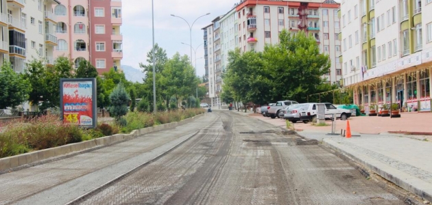 Şehit Kemal Sert Caddesinde asfaltlama çalışmaları başladı