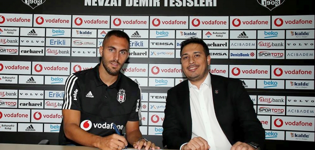 Victor Ruiz resmen Beşiktaş’ta