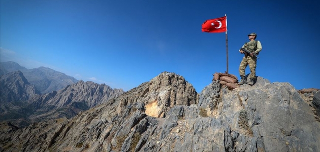 Hakkari’de 2 PKK’lı terörist etkisiz hale getirildi
