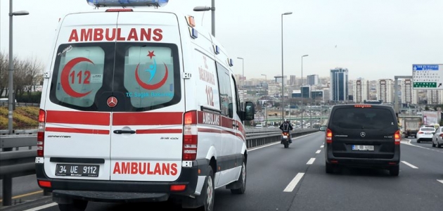 İstanbul Havalimanı yolu kaza sonucu trafiğe kapatıldı