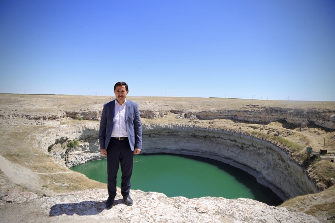 Tarihi han ve obruk gölü turizmin gözdesi olacak