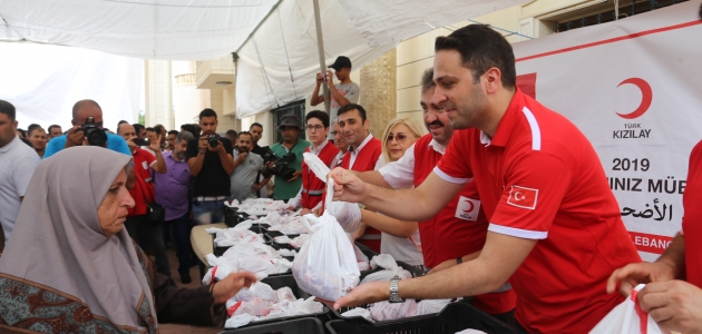 Türk Kızılaydan Lübnan’da yaklaşık 10 bin aileye kurban yardımı