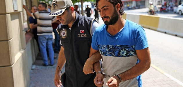Adana’da DEAŞ operasyonu: 3 gözaltı