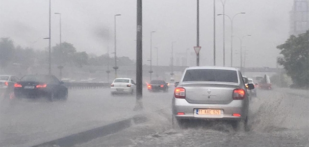 İstanbul’da etkili sağanak yağış