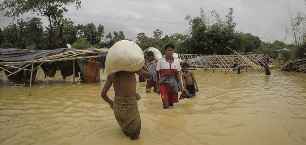 Myanmar’da sel nedeniyle 200 bin kişi yerinden oldu