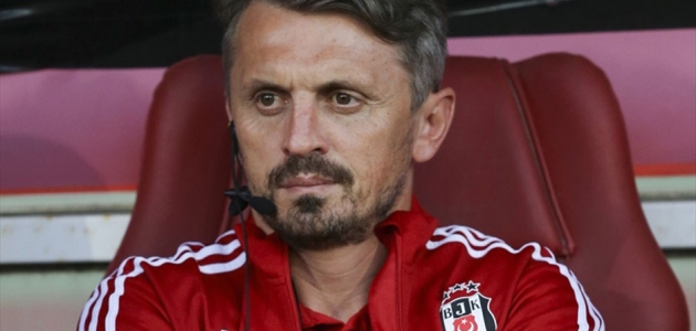 Beşiktaş Yardımcı Antrenörü Orhan Ak istifa etti