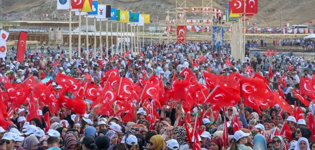 Gündüzöz: Malazgirt Zaferi kutlamalarına 100 bin kişi katıldı