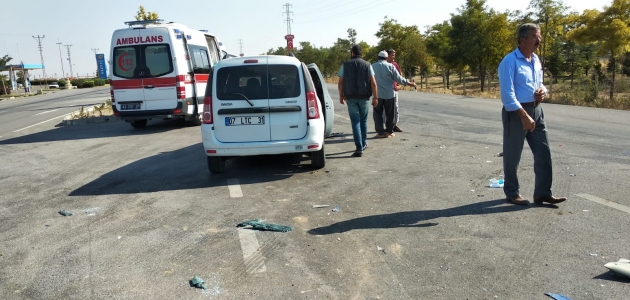 Konya-Karaman yolunda kaza: 2’si ağır 9 yaralı
