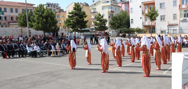 Beyşehir’de ilköğretim haftası kutlamaları