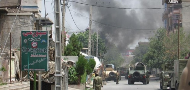 Afganistan’da bomba yüklü araçla saldırı: 7 ölü, 93 yaralı
