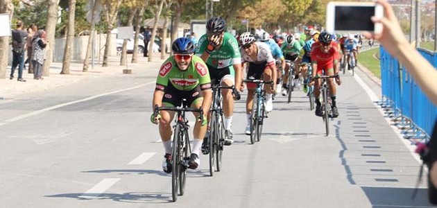 Uluslararası Mevlana bisiklet turunda 1.etabı Batuhan Özgür kazandı