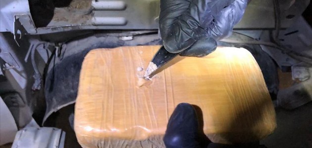 Van’da bir ev ve araçta 331 kilo 160 gram eroin ele geçirildi
