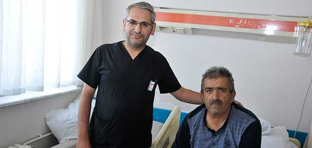 Konya’da felçli hastanın daralan üç beyin damarı ameliyatsız açıldı